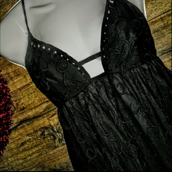 Millau Nightie Size S Lace Bust Lifting NWOT - Picture 7 of 11
